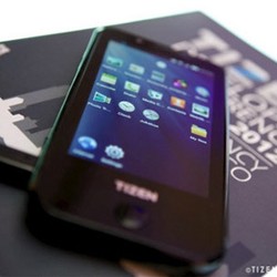 Salip iOS, Fitur Halo-halo WhatsApp Muncul Duluan di Tizen