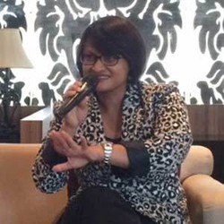 CEO Baru XL Tak Mau Internet Cuma Milik Kaum Pria