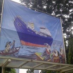 Ini Poster Sindiran Keras di Kantor Menteri Susi Soal Kapal Jumbo Maling Ikan