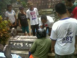 Doa dan Tabur Garam di Makam Paniyah, Keluarga: Semoga Bukan Pertanda Apa-apa