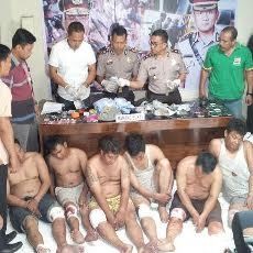 Enam Komplotan Pencuri Rumah Kosong Dihadiahi Timah Panas