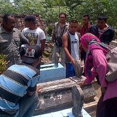 Kuburan Bergetar di Tulungagung Makin Ramai Didatangi Warga