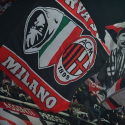 Diisukan Ingin Beli Milan, Konglomerat Tiongkok: Saya Beli Klub Lokal Saja