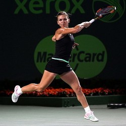 Halep Tantang Serena di Semifinal