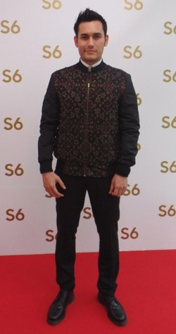 Arifin Putra Kepincut Smartphone yang Bisa Foto Dalam Cahaya Minim