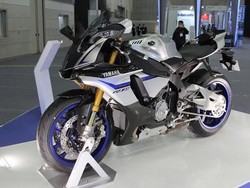 Yamaha Pamerkan YZF-R1M di Seoul