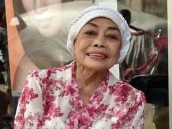 Mpok Nori Menderita Asma Sejak Muda