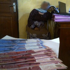 Tidak Kapok, Nenek 59 Tahun Ini Kembali Tertangkap Edarkan Upal