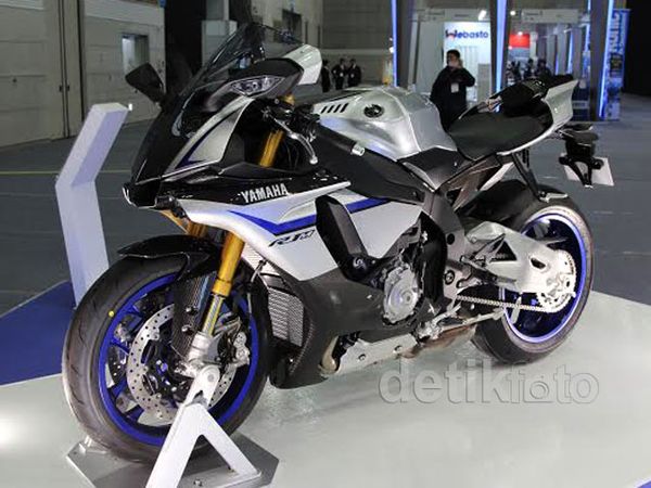 Yamaha YZF-R1M Tampil Menawan