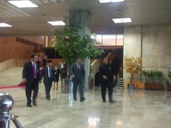 Tinggalkan Rapat dengan Jokowi, Fahri Hamzah Melayat Politikus PKS