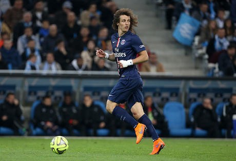 Lawan Barca, PSG Mungkin Tanpa Luiz dan Motta