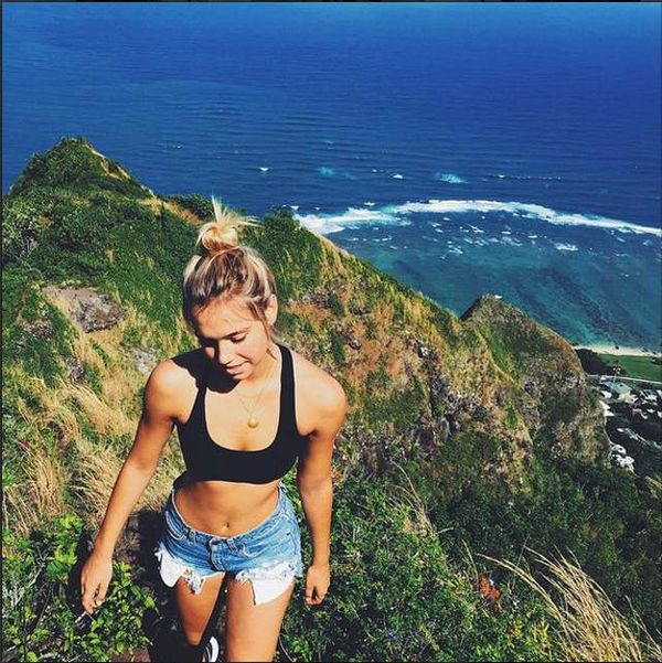 Petualangan Gadis Seksi Ini Pukau Penggemar di Instagram