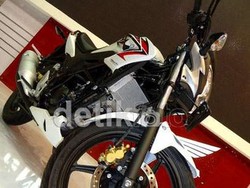 Bunyi Aneh di Bawah Tangki Bensin Honda CB150R