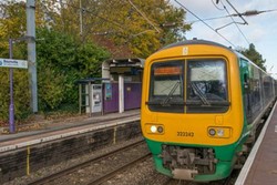 Idih! Ada Kotoran Manusia di Lantai Kereta di Inggris