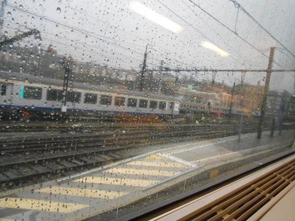 Wush! Kebutnya Kereta Peluru TGV Prancis