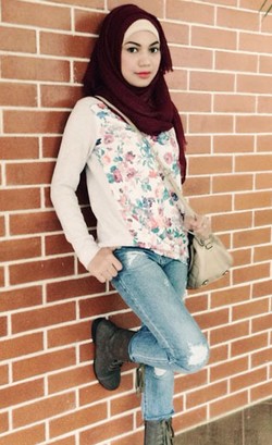 Foto: Gaya Hijab Boyish Penyanyi R&B, Indah Nevertari
