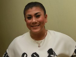 Regina Tak Sabar Rilis Album Baru