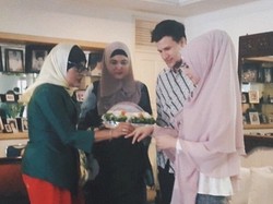 Balada Cinta Risty Tagor dan Stuart Collin