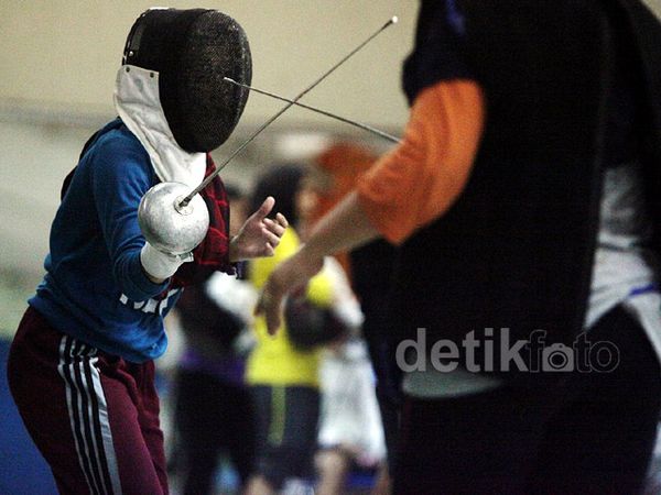 Jelang SEA Games, Atlet Anggar Genjot Latihan Fisik