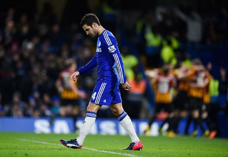 Fabregas dan Matic Dinilai Menurun, Mourinho Membela