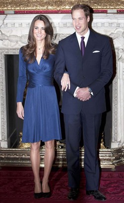 Cara Romantis Selebriti Pria Lamar Kekasihnya, Di Afrika Hingga Iglo