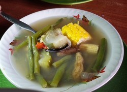 RM. Sayur Asem Betawi H. Masa: Aduh Enaknye, Sayur Asem Betawi Isi Jengkol Plus Ayam Goreng