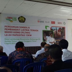 Menteri ESDM Resmikan Pembangkit Listrik Mikro Hidro di Sumba