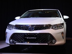 Rupiah Tertekan, Minat Pejabat Ganti Camry Baru Tertahan