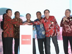 Deddy Mizwar Wanti-wanti Isuzu Jaga Limbah Pabrik