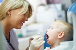 Gigi Geraham Bolong dan Pecah, Haruskah Dicabut?