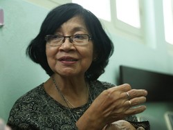 Maria Oentoe, Sosok di Balik Suara Pintu Bioskop Telah Dibuka