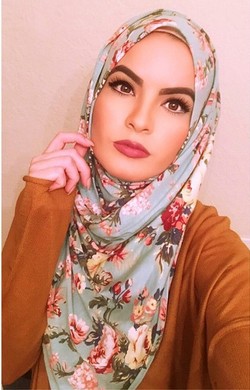 Tutorial Hijab Semi Turban dengan Scarf Panjang Warna Ombre