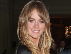 Cressida Bonas Tegaskan Tak Pacaran Lagi dengan Pangeran Harry