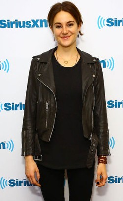 Tak Suka Pakai Kosmetik, Shailene Woodley Ganti Lipstik dengan Buah Bit