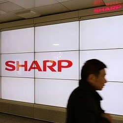 Sharp Takkan Lagi Bikin Layar Ponsel?
