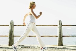 Sering Mengidam Makanan Manis? Coba Hilangkan dengan Berjalan