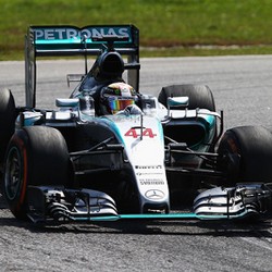 Mercedes Tak Akan Biarkan Ferrari Ulangi Sukses di GP Malaysia