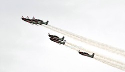 Penampakan Manuver Tim Aerobatik Jupiter Saat Latihan Jelang HUT TNI AU