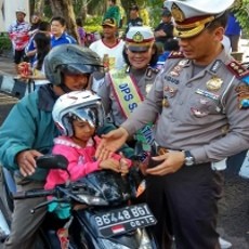 Helm Untuk Keselamatan Anak dalam Program Safe For Kids