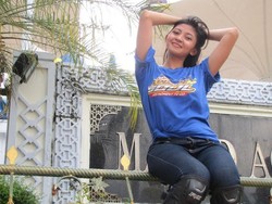 Aya, Model Cantik yang Jadi Lady Biker