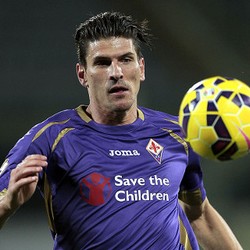 Mario Gomez Buka Peluang Pensiun di Fiorentina