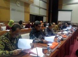 Ke KPK dan PPATK, Komisi III Tanya Soal Kapolri Ideal Hingga Rekam Jejak Komjen Badrodin