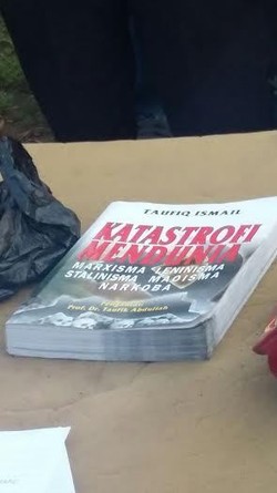 Polisi Sita Buku dari Lokasi Ledakan Tanah Abang, Ini Penampakannya