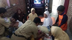 Gelar Pengobatan Gratis, Tim Ekspedisi NKRI Sambangi Pasien Stroke di Rumah