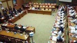 Anggota DPR Kelahi di Tengah Rapat, Apa Perlu Dihukum?