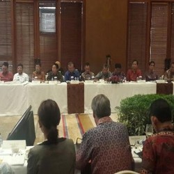 Menteri ESDM dan Faisal Basri Kumpul Bareng Bos-bos Minyak