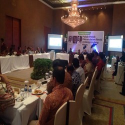 Menteri ESDM Tegaskan Revisi UU Migas Harus Bebas Transaksi