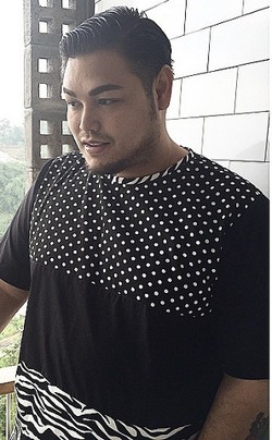 Ivan Gunawan Akan Rilis Busana Muslim Syari Bertabur Swarovski