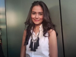 Niat Bulan Madu Sonya Fatmala dan Hengky Kurniawan Terhalang Jadwal Kuliah