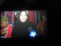 Ini Perempuan Berhijab yang Dikabarkan Dekat dengan Olga?